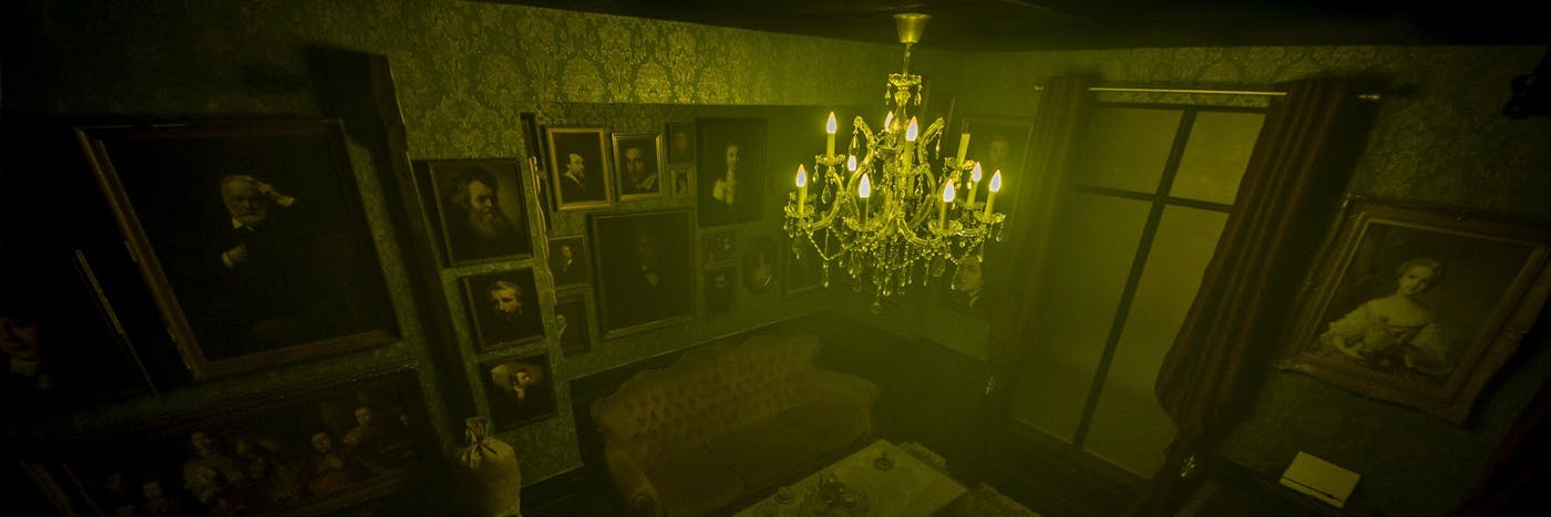 Ghost : chasseurs de fantômes - The Little Red Door