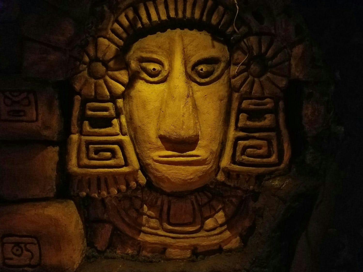 La prophétie maya - The Little Red Door, Strasbourg