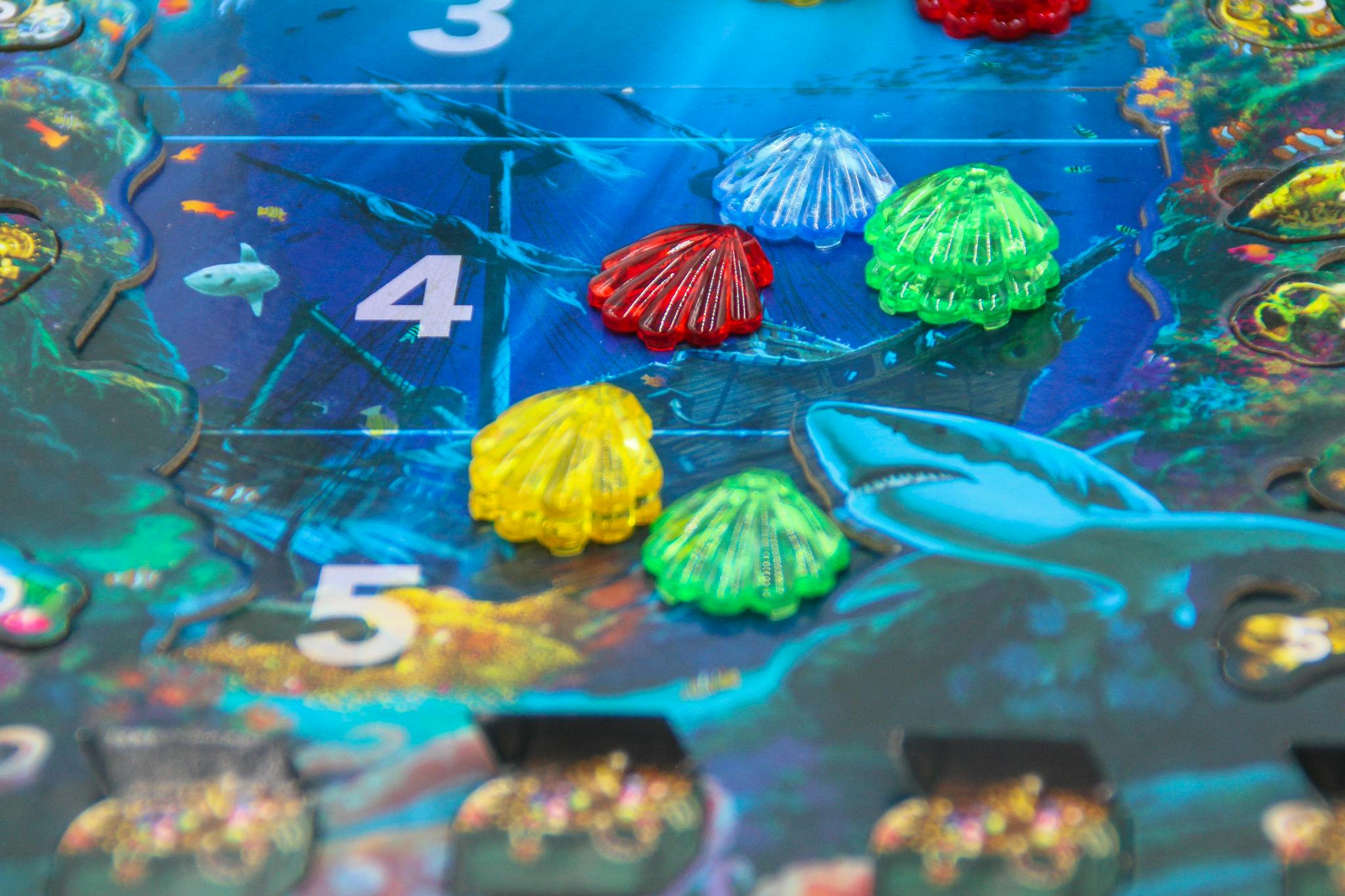 [TEST] Partez à la conquête des profondeurs dans le jeu de société Into the Blue