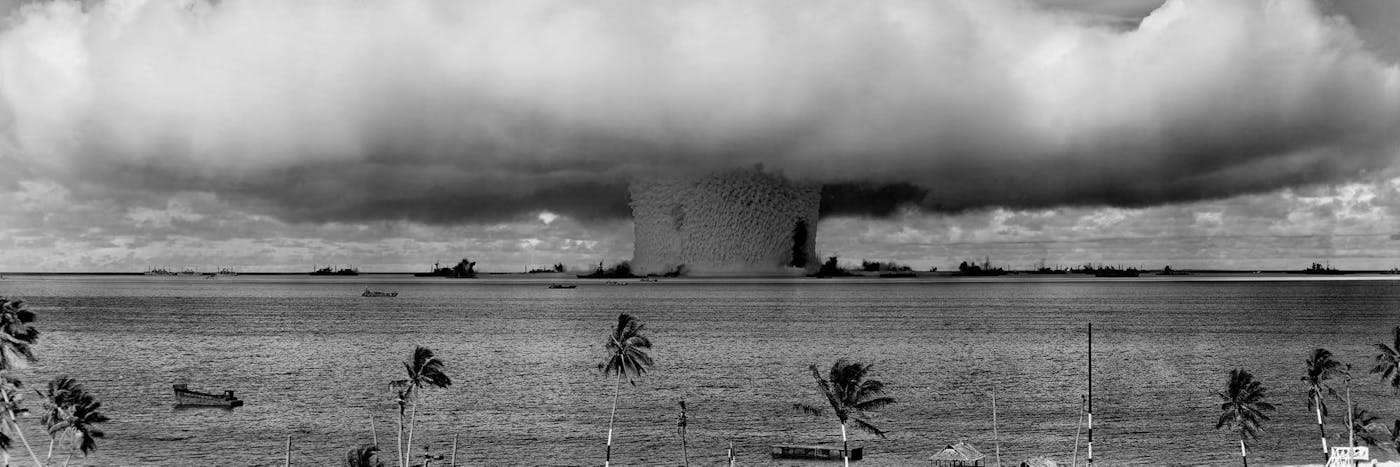 Nuclear Game - Logic Escape