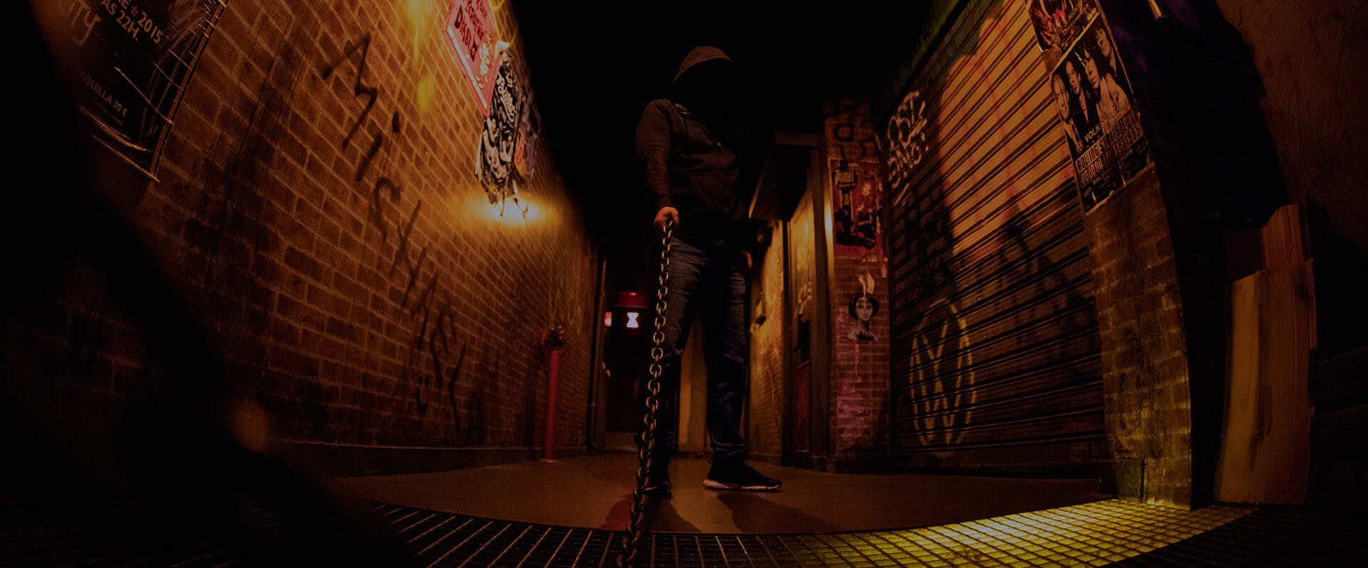 Experiencia Negra: El Loco del Callejón