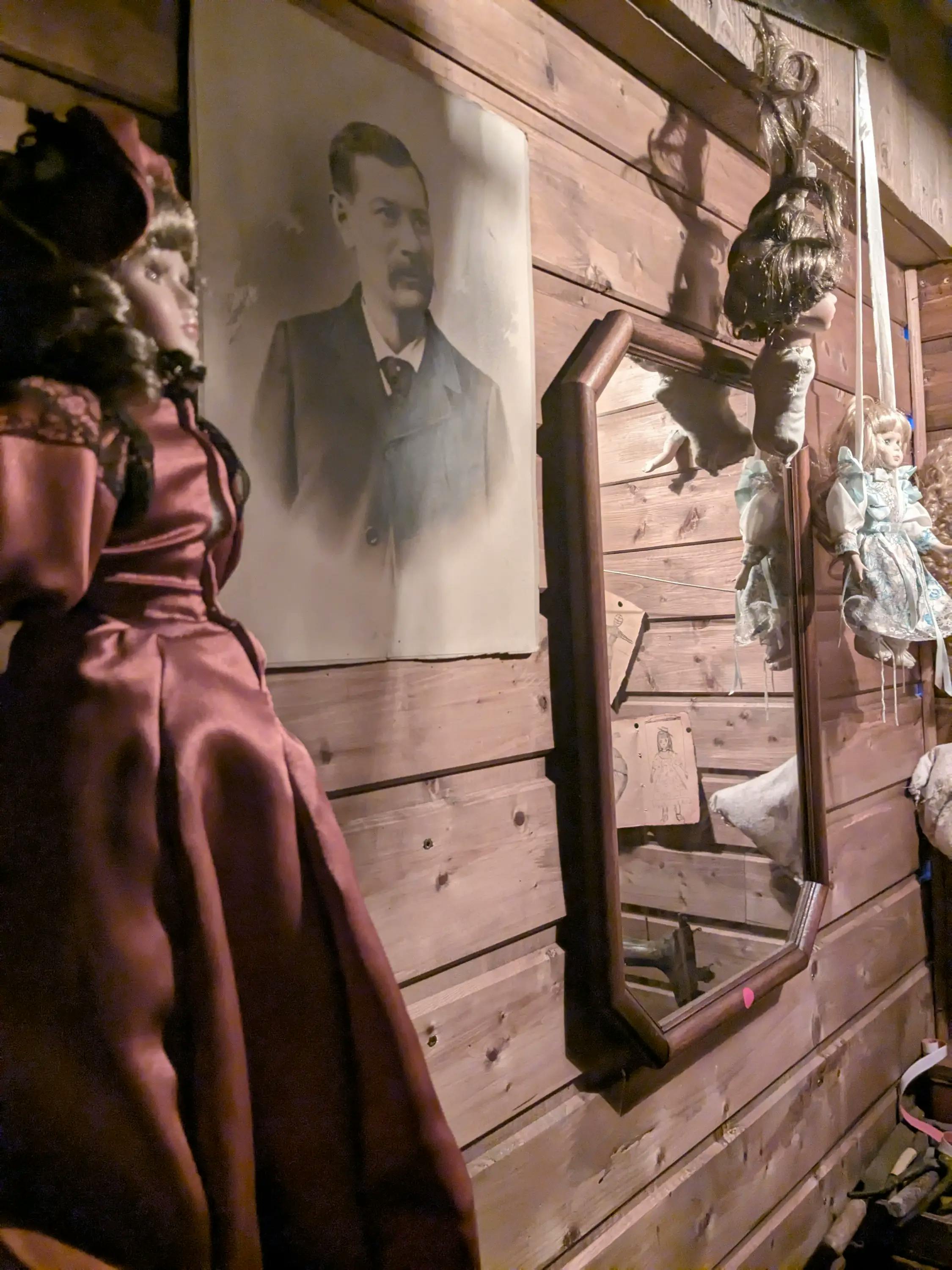 Le manoir aux poupées